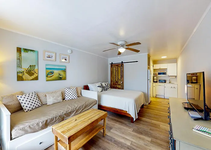 Ocean Waye 226