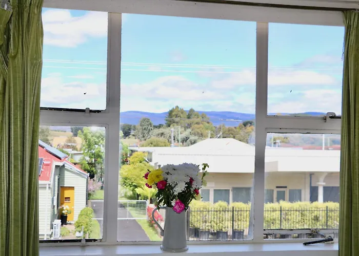 Lachlan Hotel