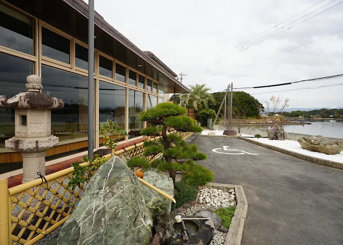 Kaigaku Onsen Resort Shirahama