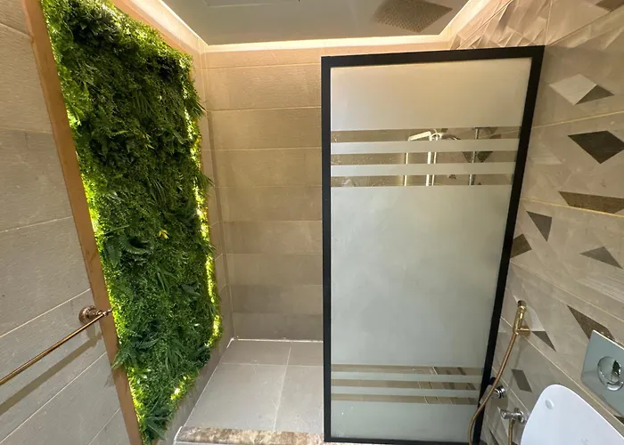 Green 5Iew Suite 2