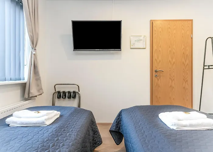 Flyers Airport Hotel