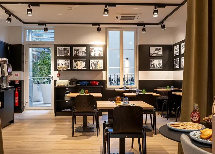 Dantan Hotel