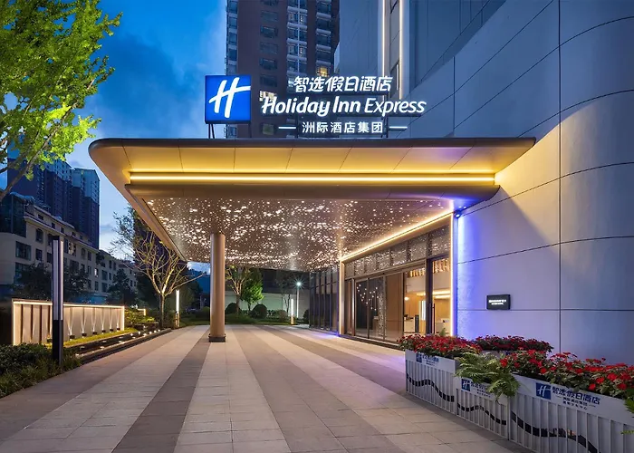 Holiday Inn Express Kunming Yiliang Center By Ihg