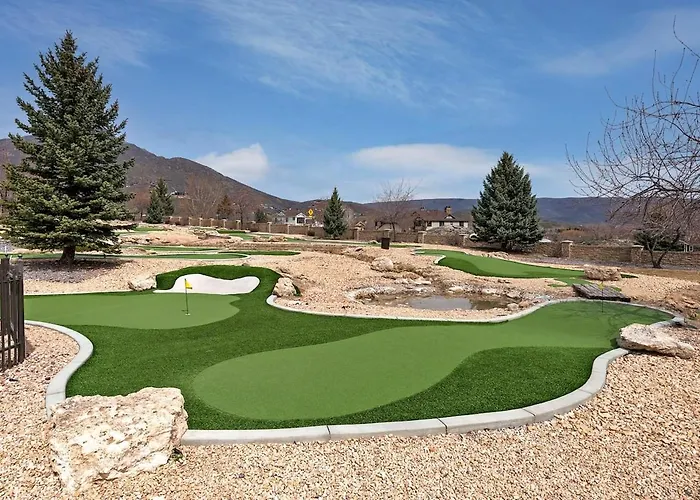 Comfortable Double Queen Suite Near Park City & Ballerina Farms #1055