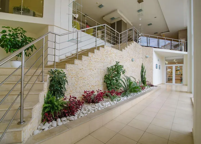 Madara Park Hotel Sables d'or