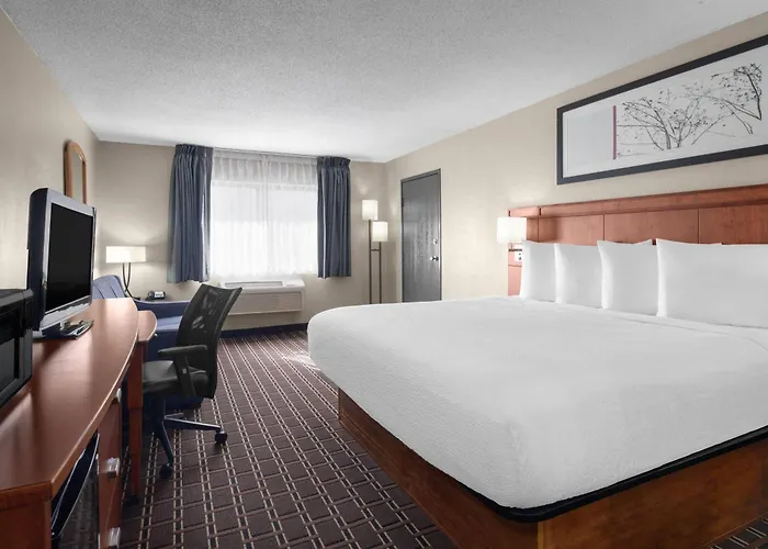 Travelodge By Wyndham Fargo