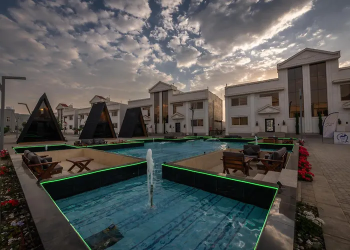 Midtown Majestic Garden Resort