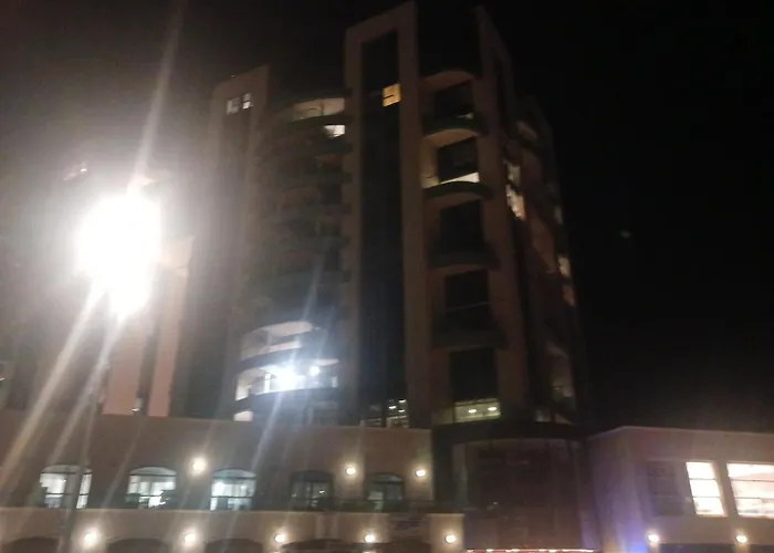 Marina Towers Hotel
