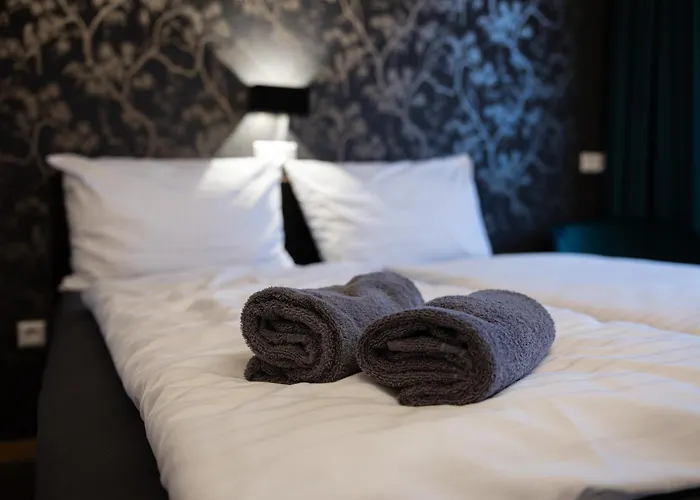 Motel Q