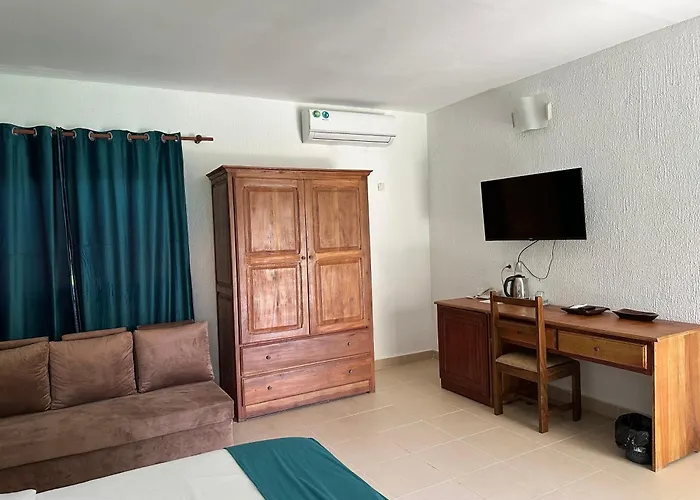 Hôtel Éden Roc Ivoire