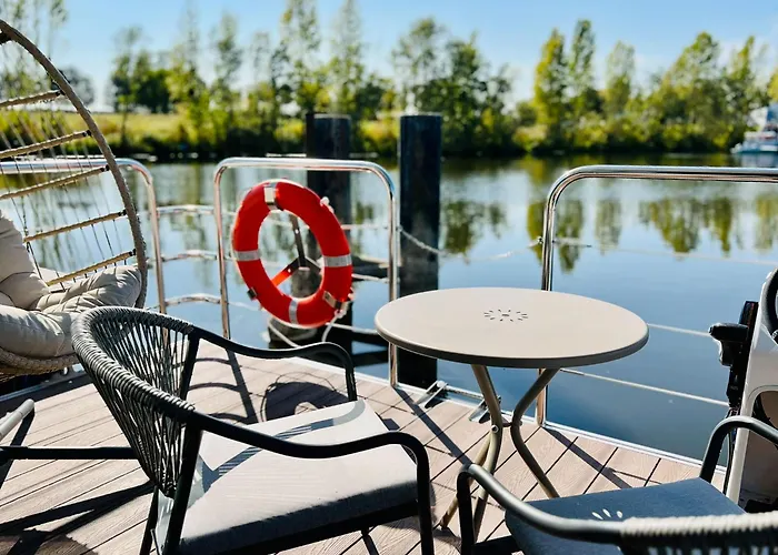L'Escale Royale Torcy - Marne La Vallee