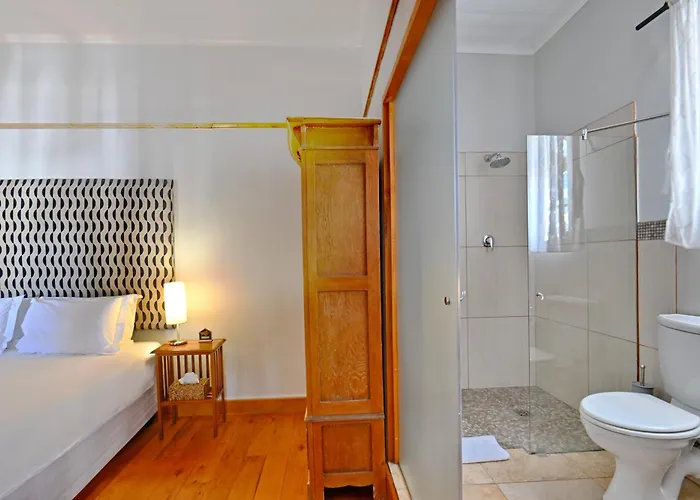 Mimosa Lodge