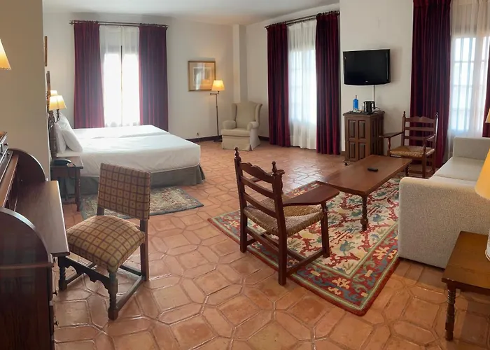 Parador De Plasencia
