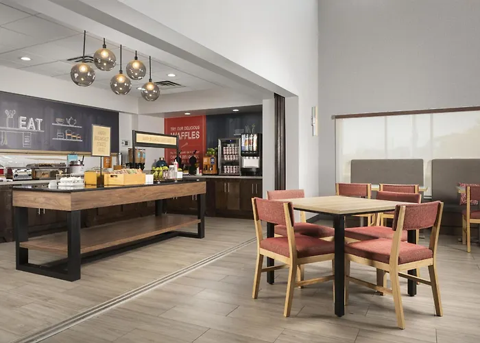 Hampton Inn & Suites - Mansfield