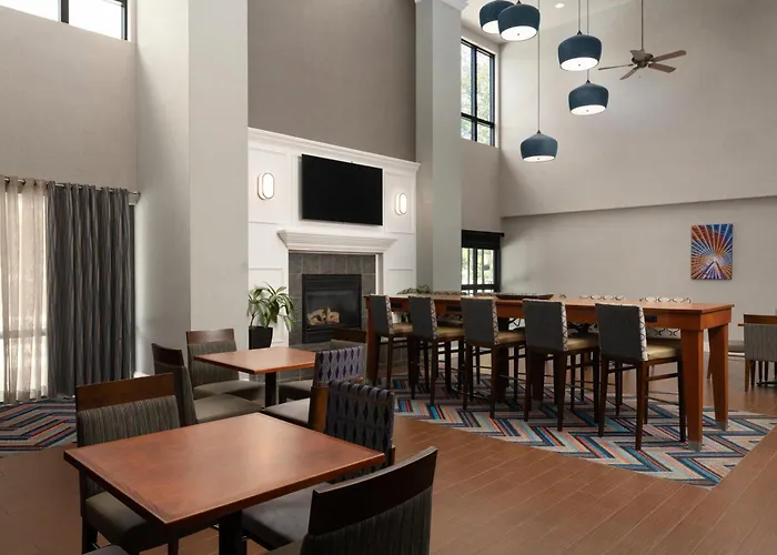 Hampton Inn & Suites Concord-Charlotte
