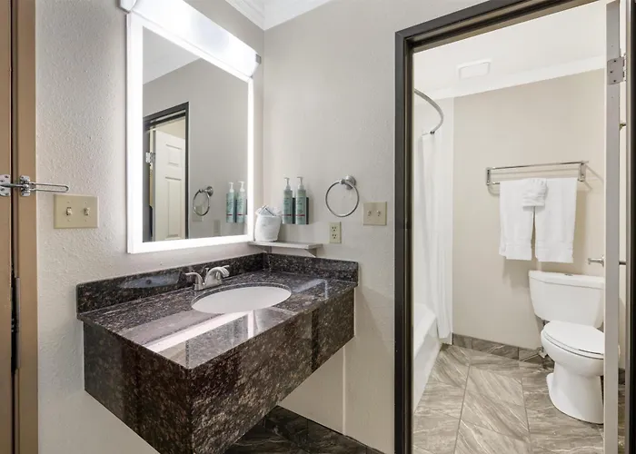 Best Western Airport Albuquerque Innsuites Hotel & Suites
