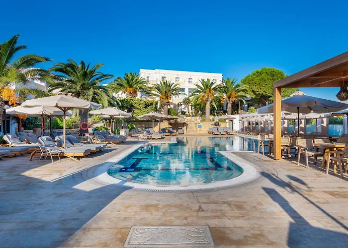 Crithoni'S Paradise Hotel