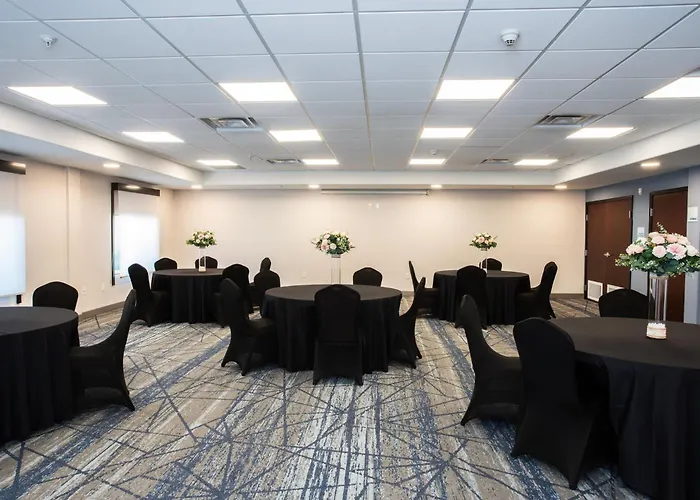 Holiday Inn Express & Suites Las Cruces North