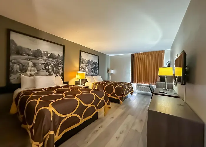 Super 8 By Wyndham Piedmont Greenville Area