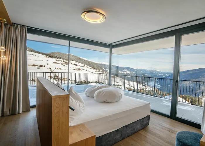 Hotel Purvita - Ski In Ski Out - Infinity Pool