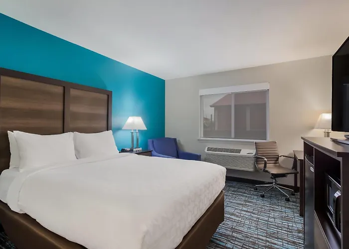 Clarion Pointe Harrodsburg-Danville