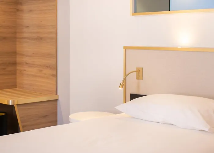 Brit Hotel Cahors Centre - Le Valentre