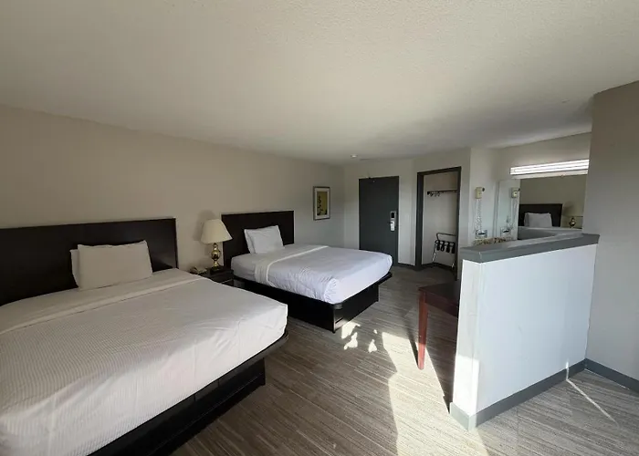 Ramada By Wyndham Stevens Point