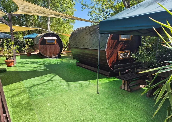 Mini Hotel Uebernachten Im Gurkenfass