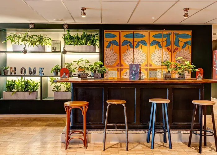 Hotel Paris Saint-Ouen