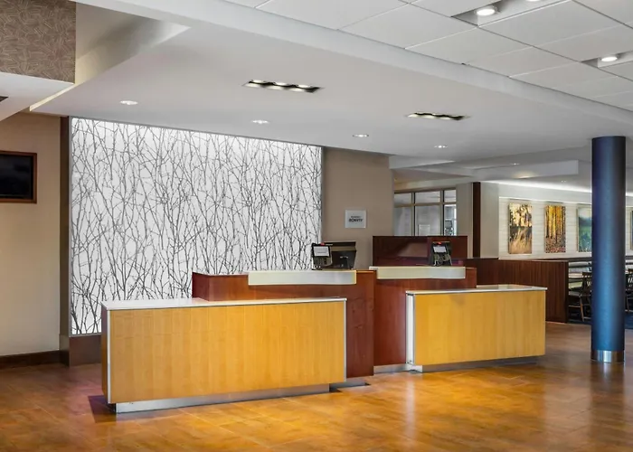 Fairfield Inn & Suites By Marriott Akron Stow