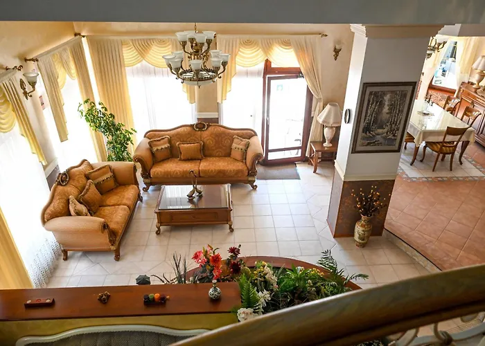 Green Palace Hotel