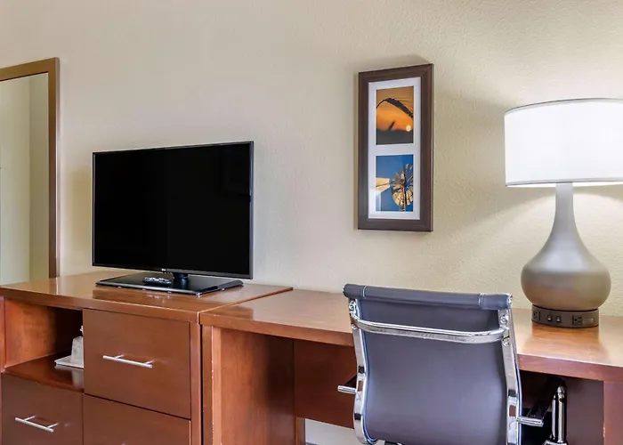 Comfort Inn & Suites Augusta