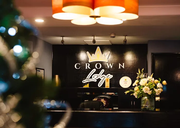 Crown Lodge Hotel