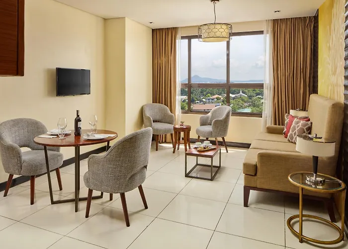 Summit Hotel Tacloban