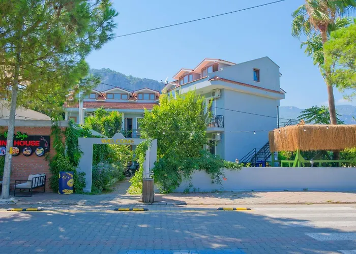 Garden Bloom Hotel