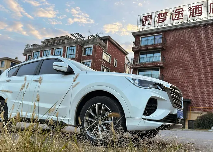 Zhangjiajie Dreamway Hotel-Free Airport-Zhangjiajie High-Speed Rail Pick-Up And Drop-Off Service