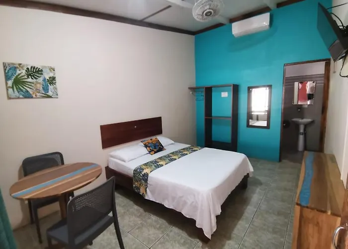 Hotel Cabinas Jacomar