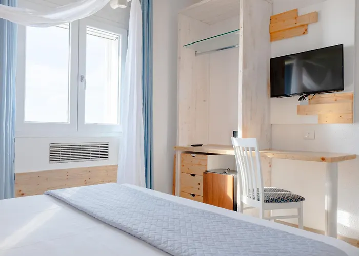 Hotel Lo Scoglio