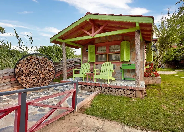 Dachas Cove Hotel