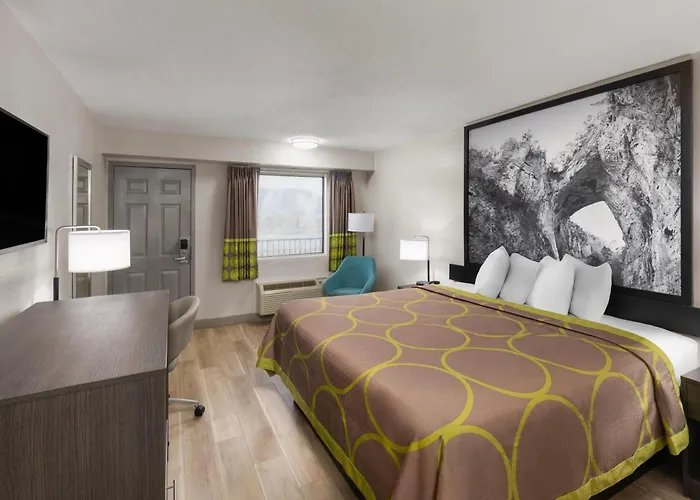 Super 8 By Wyndham Charleston Wv