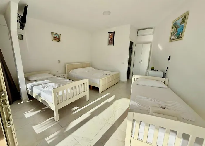 Essos Villas