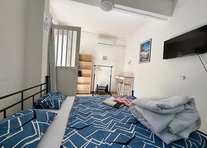 Azur Hotel