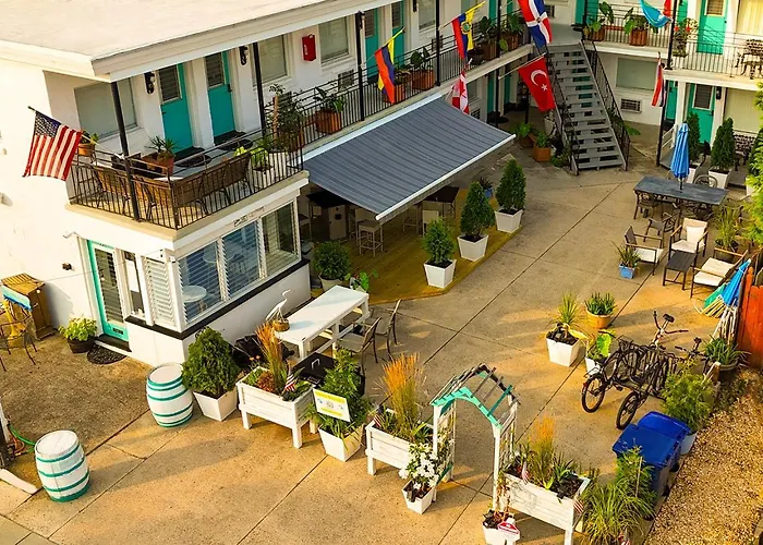 Hotel On Magnolia East