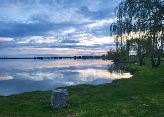 Kangaroo Lake C & V Park