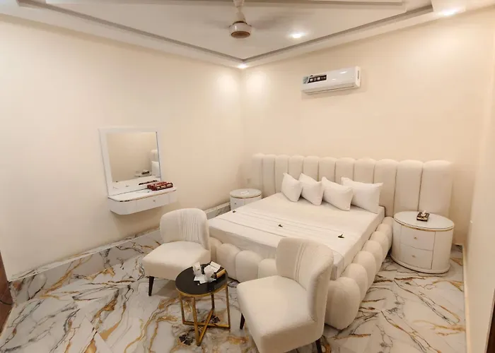 Hotel De Smart Multan