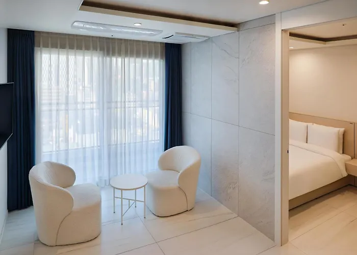 Hotel The Botanik Sewoon Myeongdong
