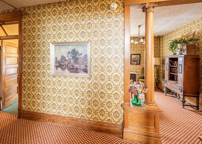 Virginian Hotel