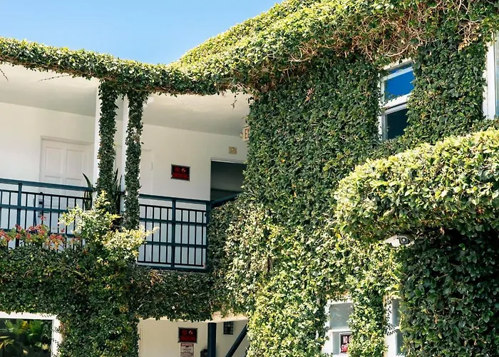 Laguna Cove Hotel