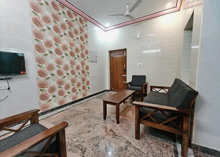 Saibala Homestay & Saibala Lodge - 2Bhk And 3 Bhk Near Cmc , Temple , Naruvi , Vit & Railway Station