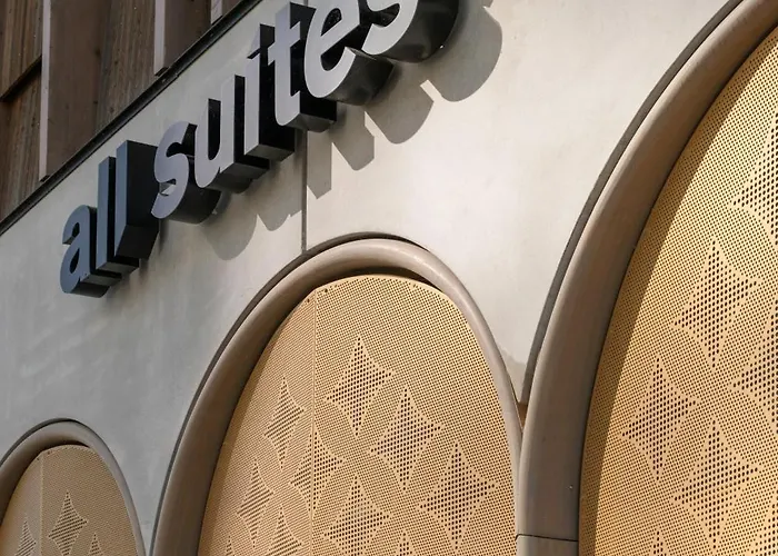 All Suites Hôtel - Paris Pleyel - L'Île Saint Denis